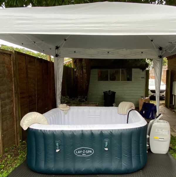 4 - 6 Person Hot Tub - 7 Night Hire